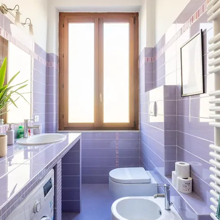 Apartment Colorful House On The Tiber Rome